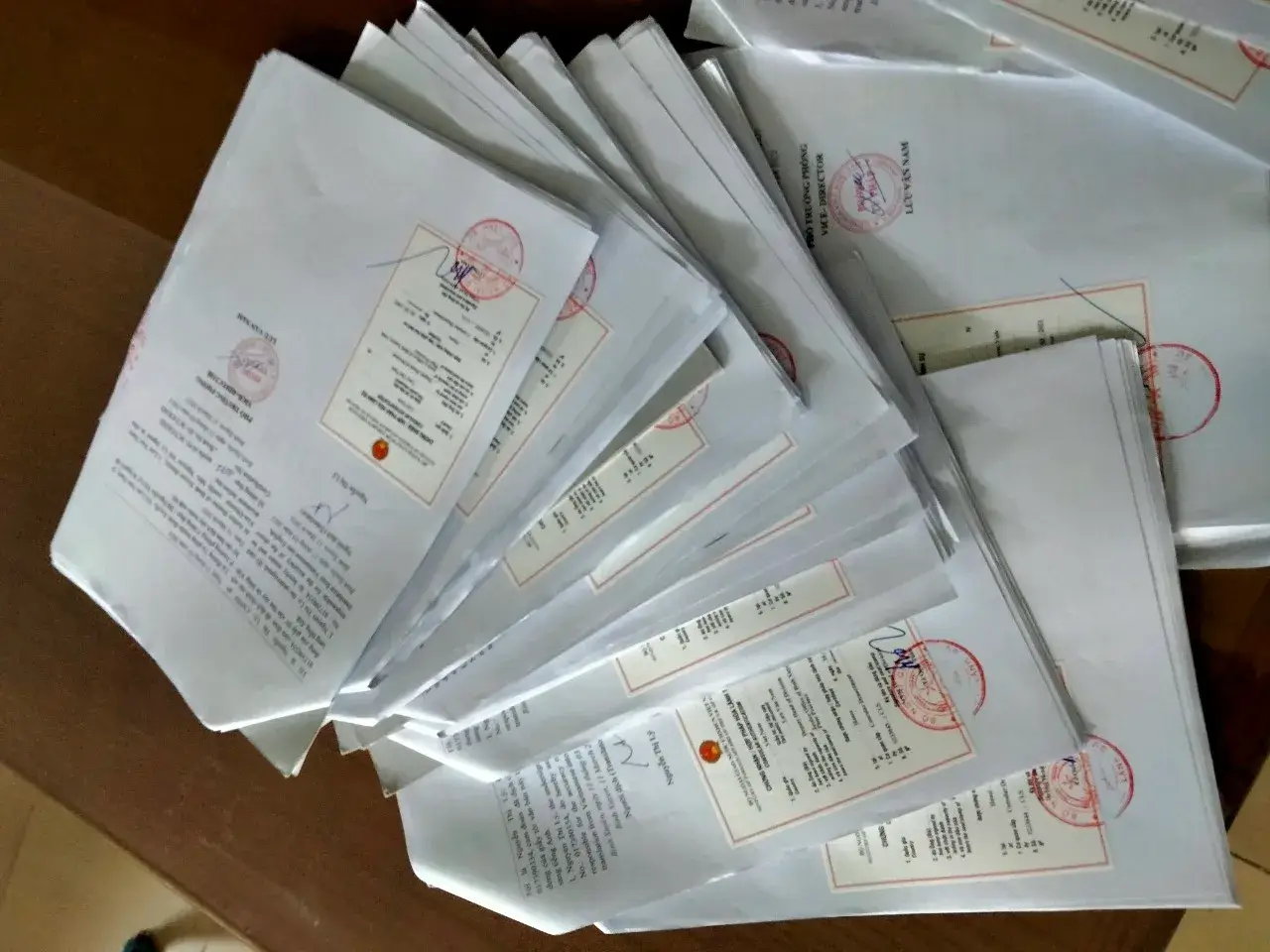 Dịch vụ hợp pháp hóa lãnh sự giấy khai sinh tiện lợi, bảo mật, chuyên nghiệp 1 Khái niệm và tầm quan trọng của Hợp pháp hóa lãnh sự giấy khai sinh