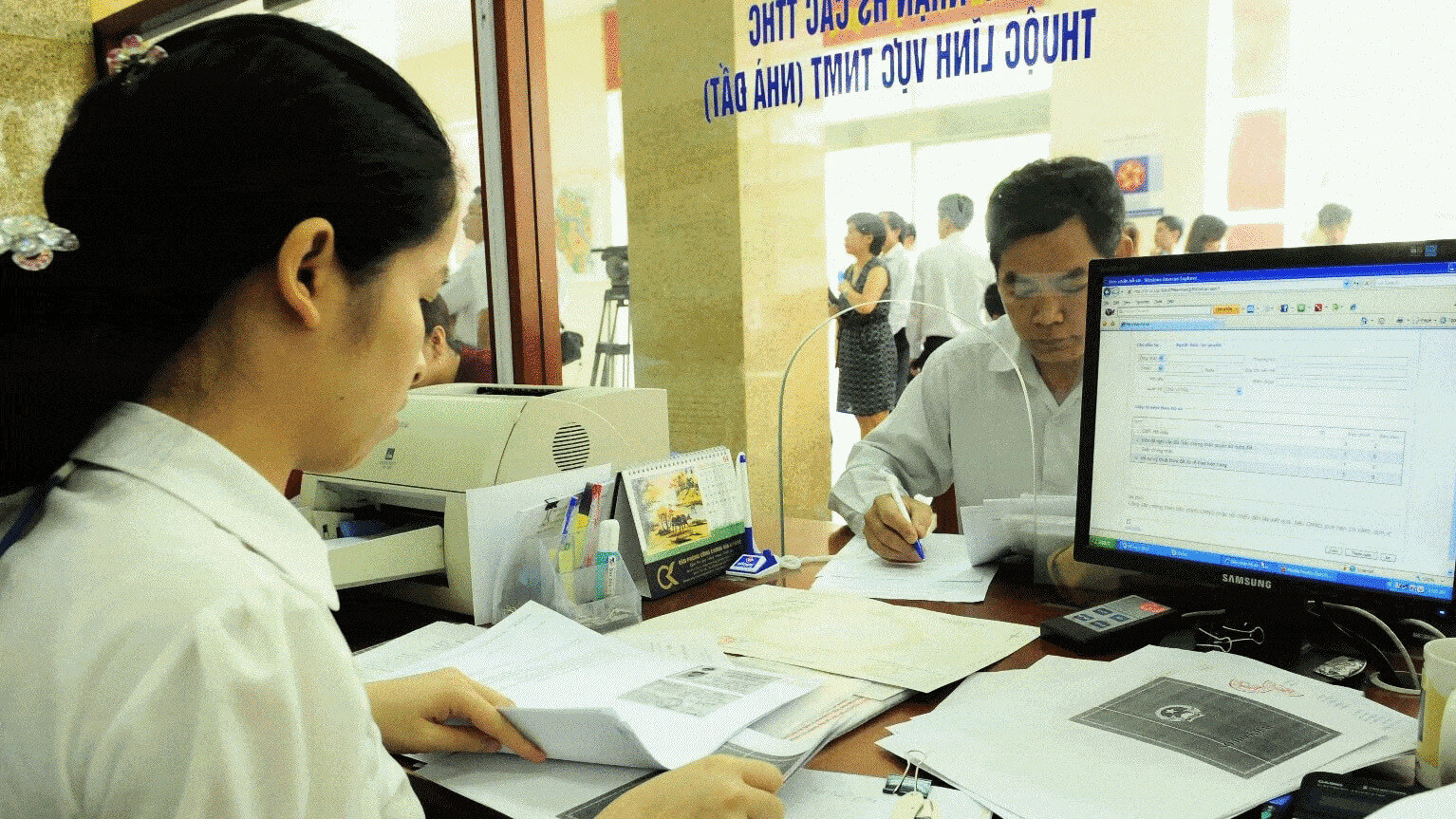 Dịch vụ hợp pháp hóa lãnh sự giấy khai sinh tiện lợi, bảo mật, chuyên nghiệp 2 Dịch vụ hợp pháp hóa lãnh sự giấy khai sinh chuyên nghiệp, chi phí hợp lý và an toàn